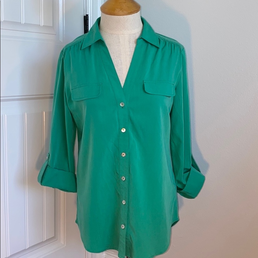 **SOLD** Chico's green button up top